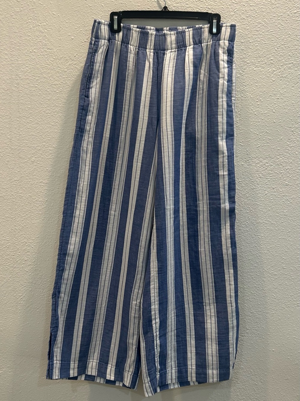 Old Navy Blue and White Striped Kids Wide-Leg Pants